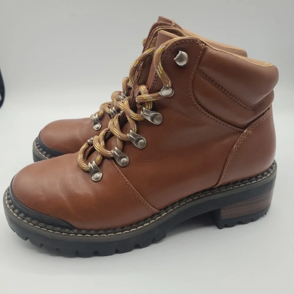 Universal Thread Womens Kira Hiking Boots Cognac‎ Ankle Memory Foam Sz 6 Shoes